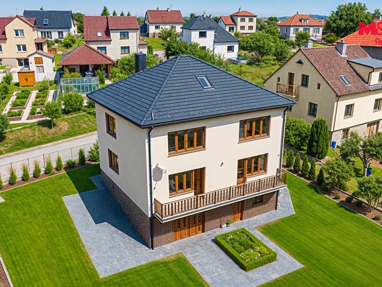 Haus zum Kauf, 148 m² (2 von 30)