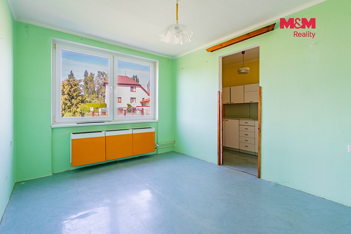 Prodej rodinného domu 148 m², pozemek 987 m² – fotografie 5