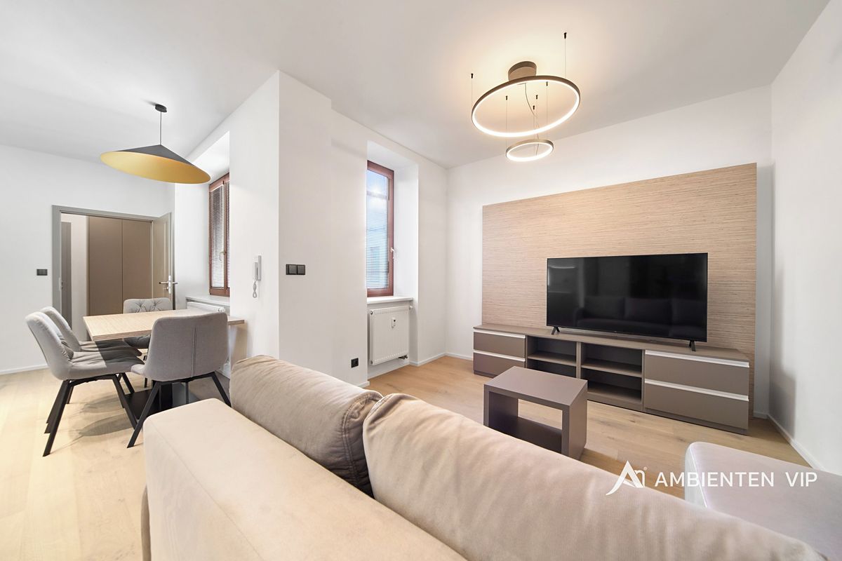 Pronájem bytu 3+kk 89 m²