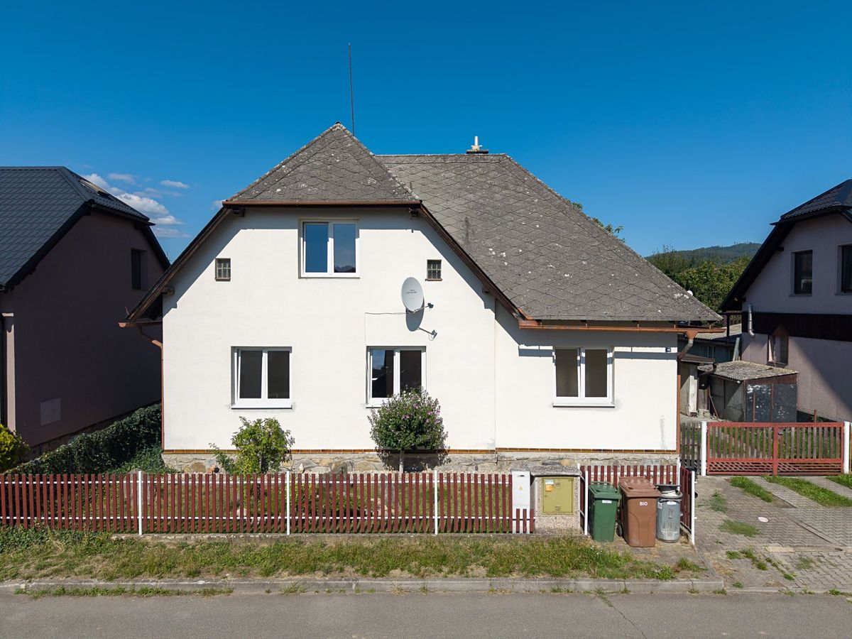Prodej rodinného domu 135 m², pozemek 828 m²
