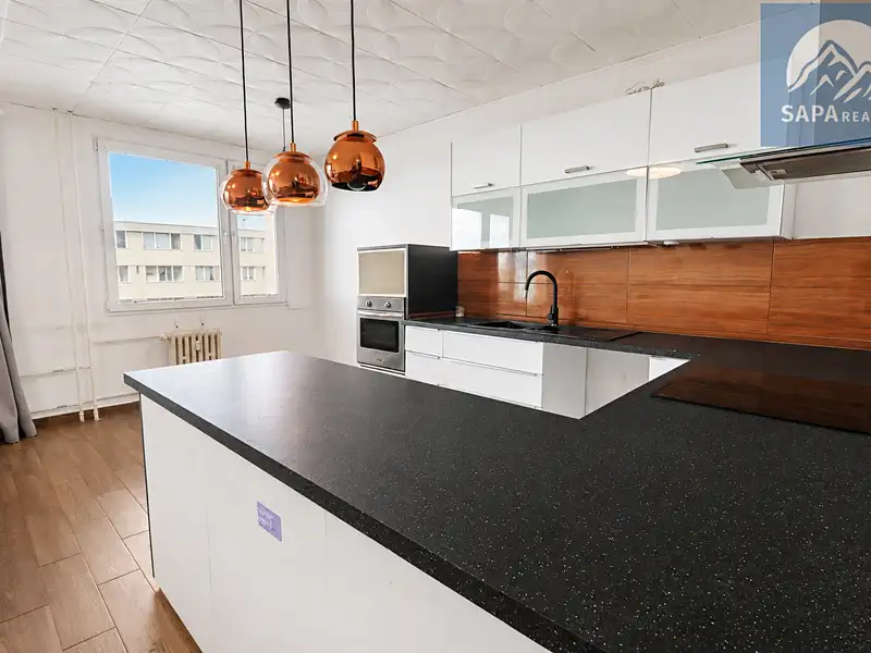 Pronájem bytu 3+kk 70 m², Praha – náhled fotky 1