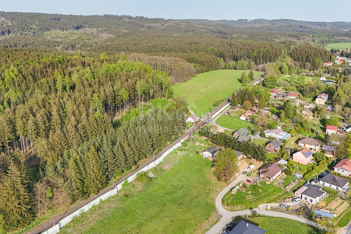 Prodej stavebního pozemku 1375 m²