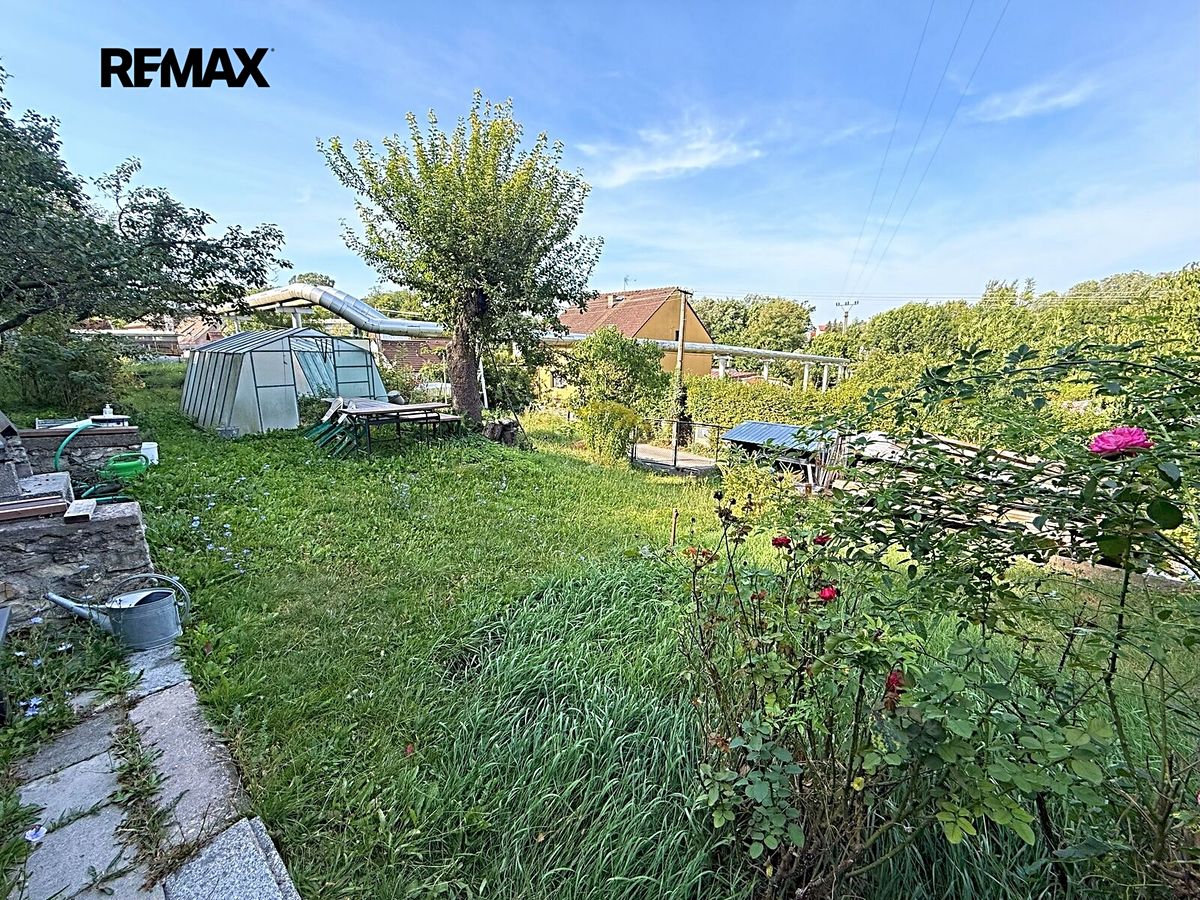 Prodej stavebního pozemku 1345 m² – fotografie 2