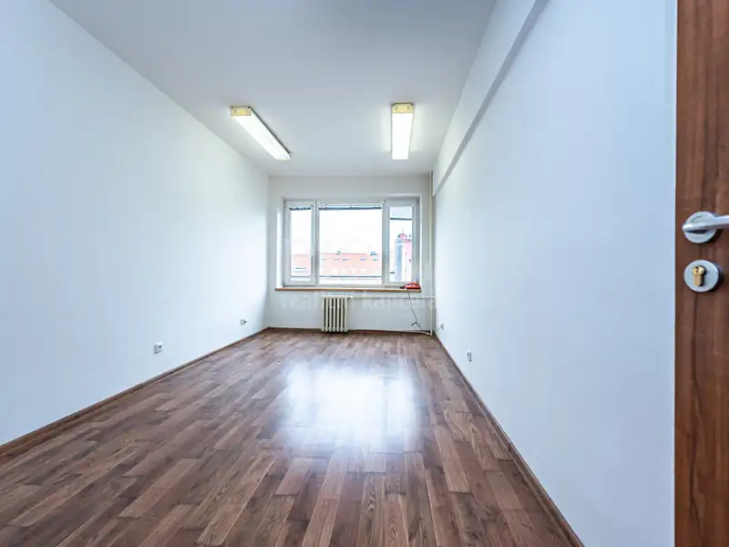 Pronájem kanceláře 15 m², Praha – náhled fotky 1