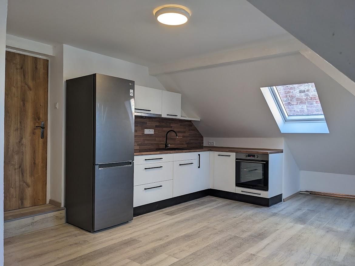 Pronájem bytu 3+kk 86 m²