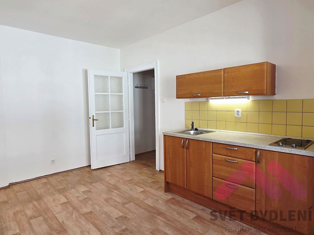 Pronájem bytu 2+kk 38 m² – fotografie 5