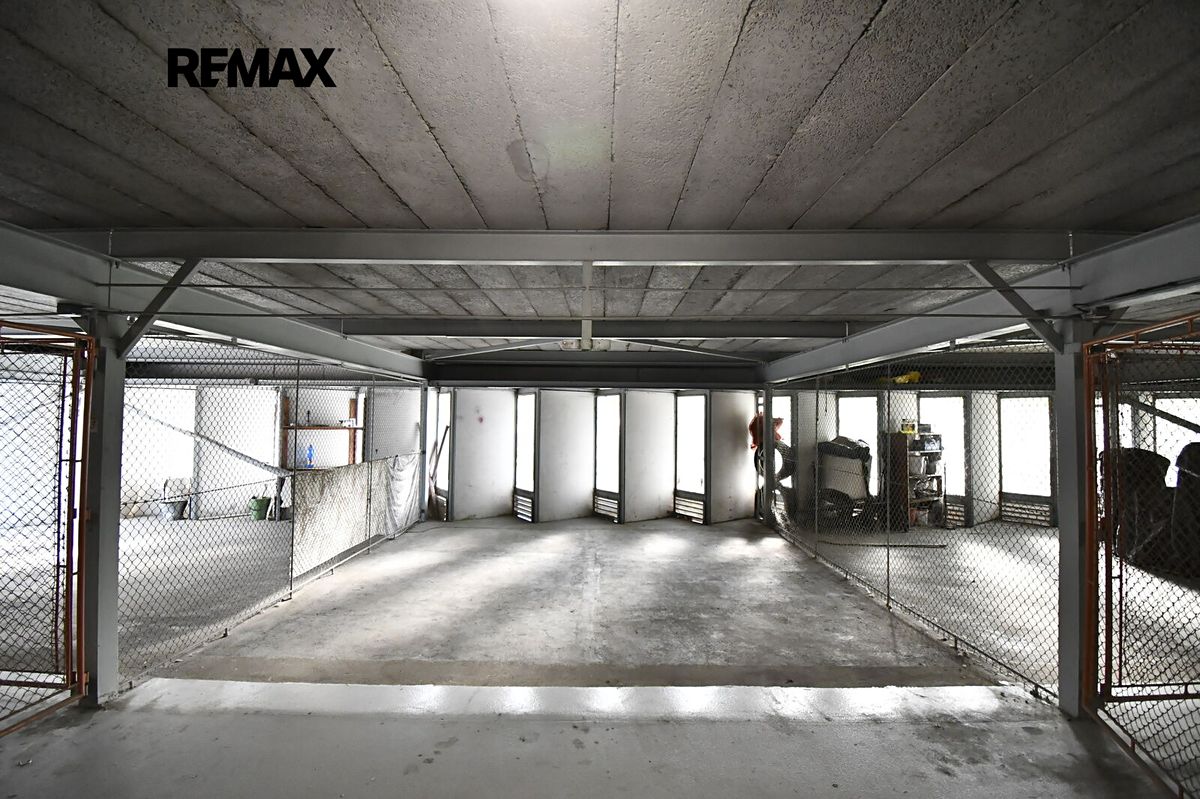 Prodej garážového stání 13 m² – fotografie 2