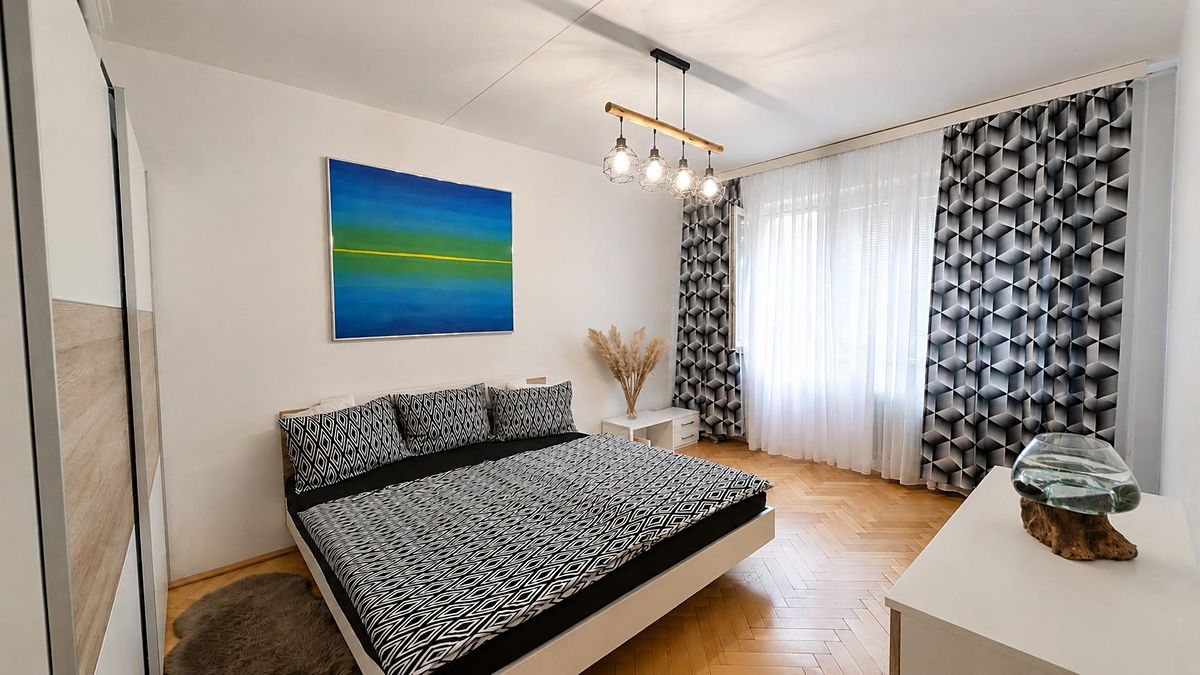 Pronájem bytu 2+1 53 m² – fotografie 2