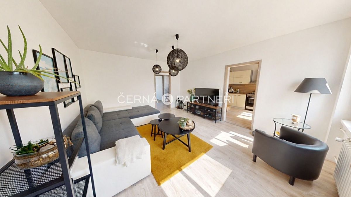 Pronájem bytu 3+1 75 m² – fotografie 2