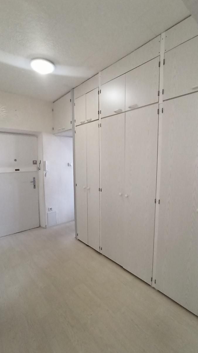 Pronájem bytu 2+1 55 m² – fotografie 2