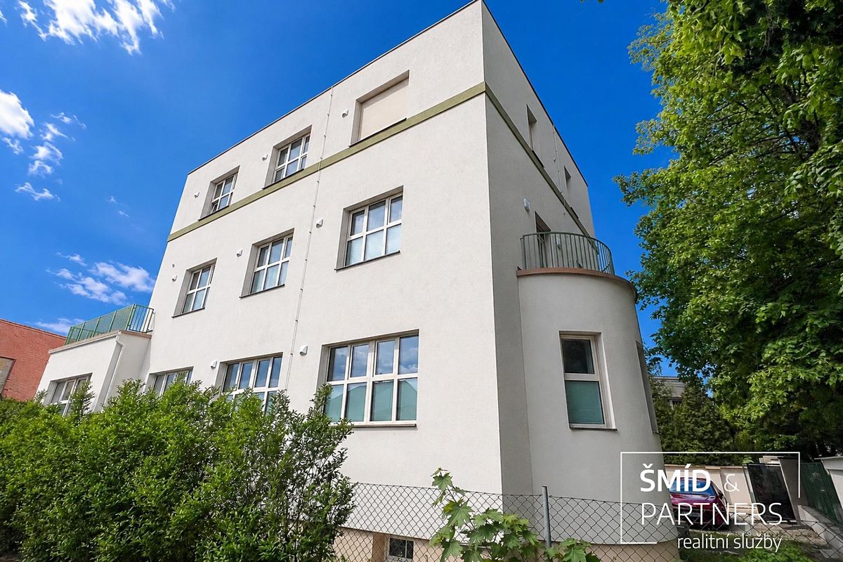 Pronájem bytu 1+kk 30 m²