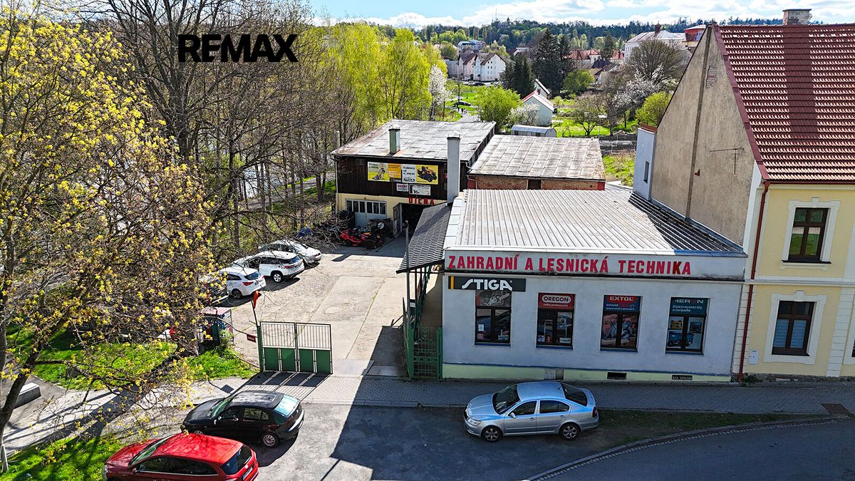Prodej obchodního prostoru 200 m² – fotografie 2