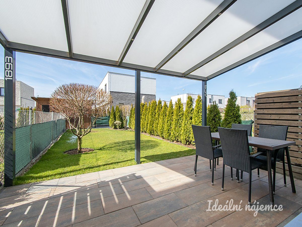 Pronájem bytu 4+kk 201 m² – fotografie 3