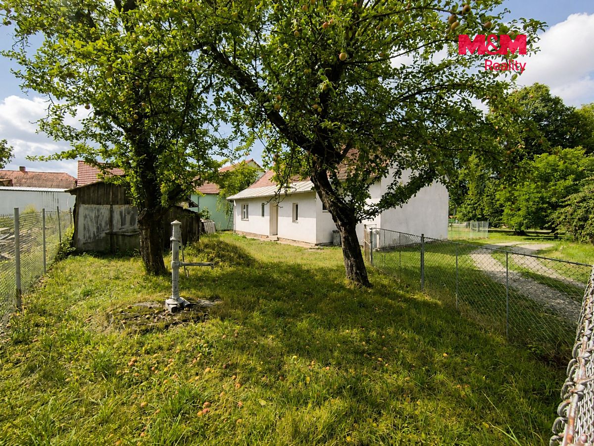 Prodej rodinného domu 89 m², pozemek 613 m² – fotografie 2