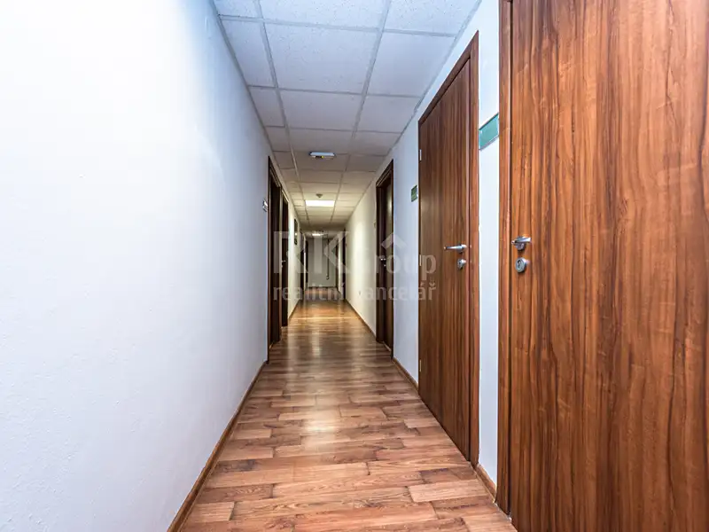 Pronájem kanceláře 15 m², Praha – náhled fotky 2