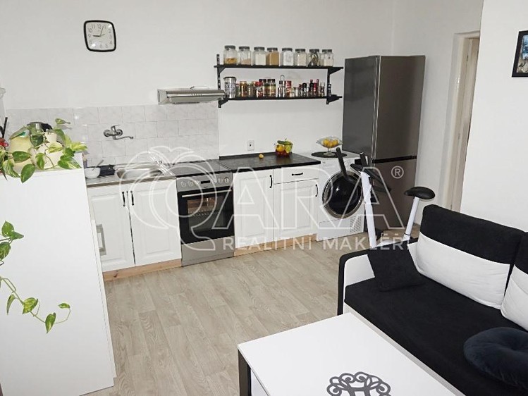 Haus zum Kauf, 92 m² (2 von 14)