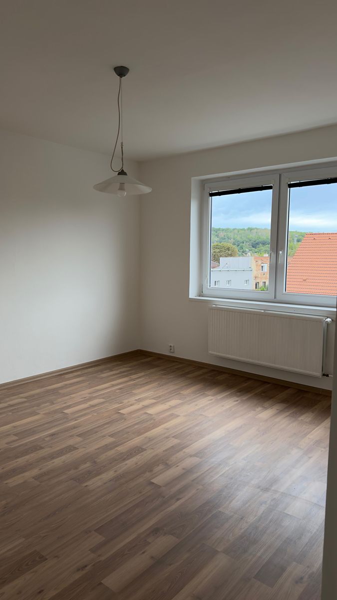 Pronájem bytu 2+1 63 m² – fotografie 3