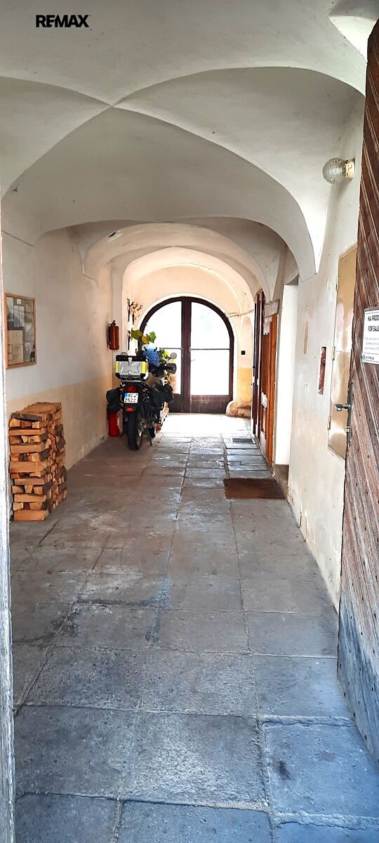 Prodej rodinného domu 416 m², pozemek 445 m² – fotografie 5