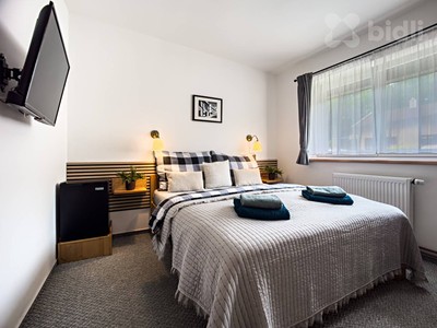 Комерційне приміщення на продаж, 370 м² (2 з 29)