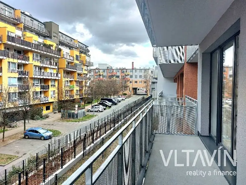 Pronájem bytu 2+kk 48 m², Praha – náhled fotky 1