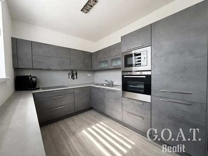 Prodej bytu 4+kk 74 m², Vejprnice – náhled fotky 3