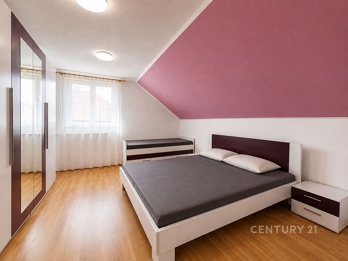 Pronájem rodinného domu 90 m², pozemek 489 m² – fotografie 4