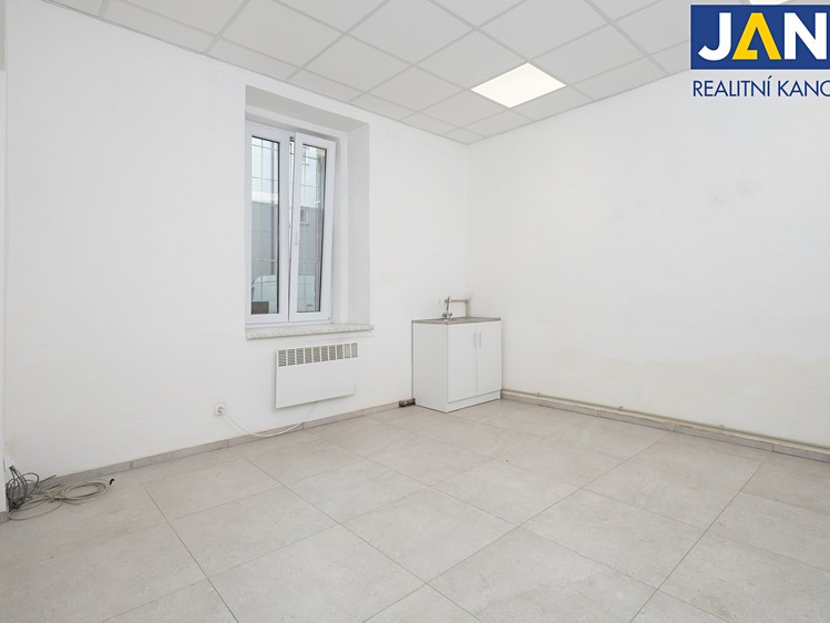 Комерційне приміщення на продаж, 86 м² (5 з 8)