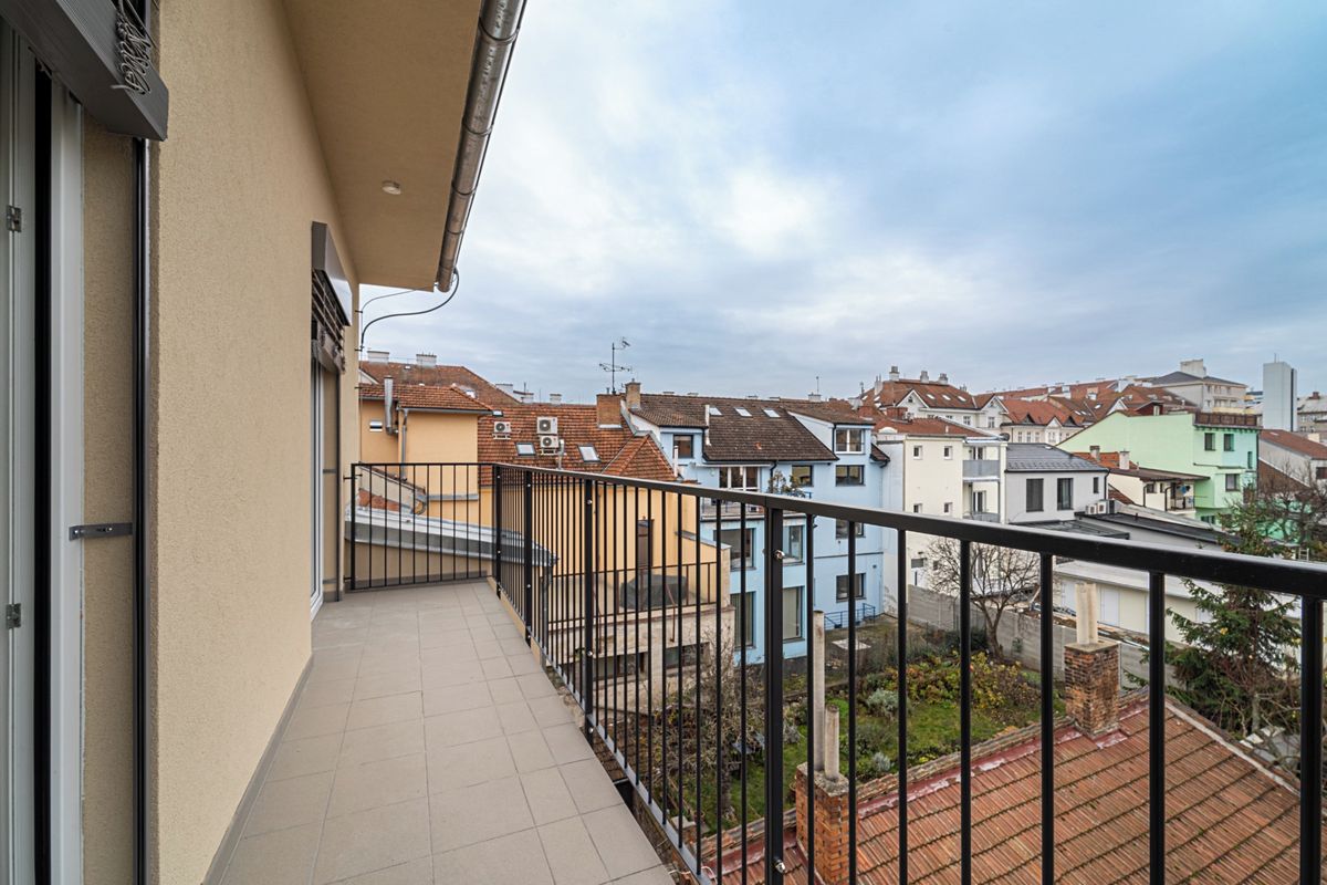Pronájem bytu 2+kk 45 m² – fotografie 3