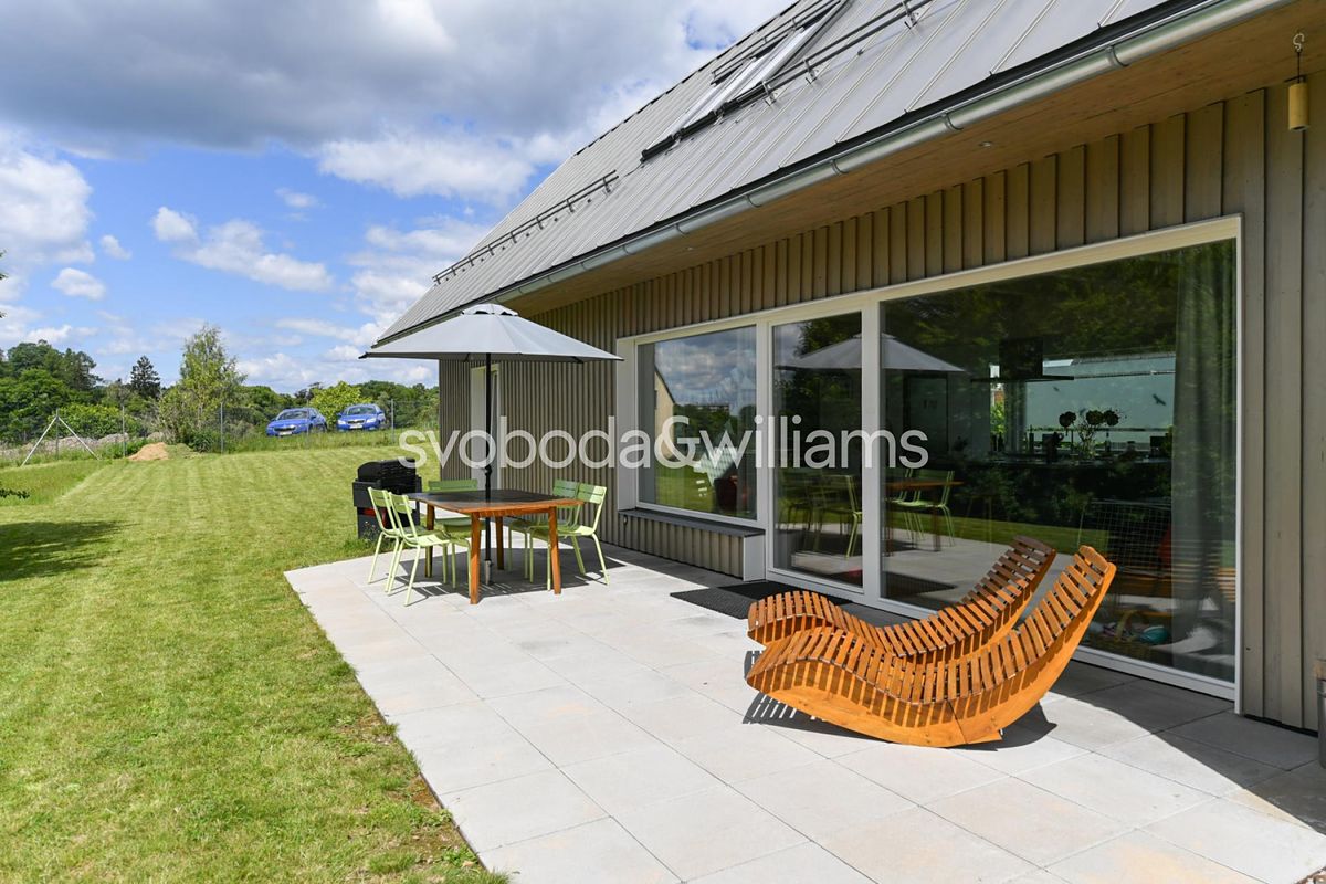 Prodej rodinného domu 137 m², pozemek 1085 m² – fotografie 4