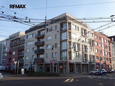 Pronájem bytu 1+kk 37 m²