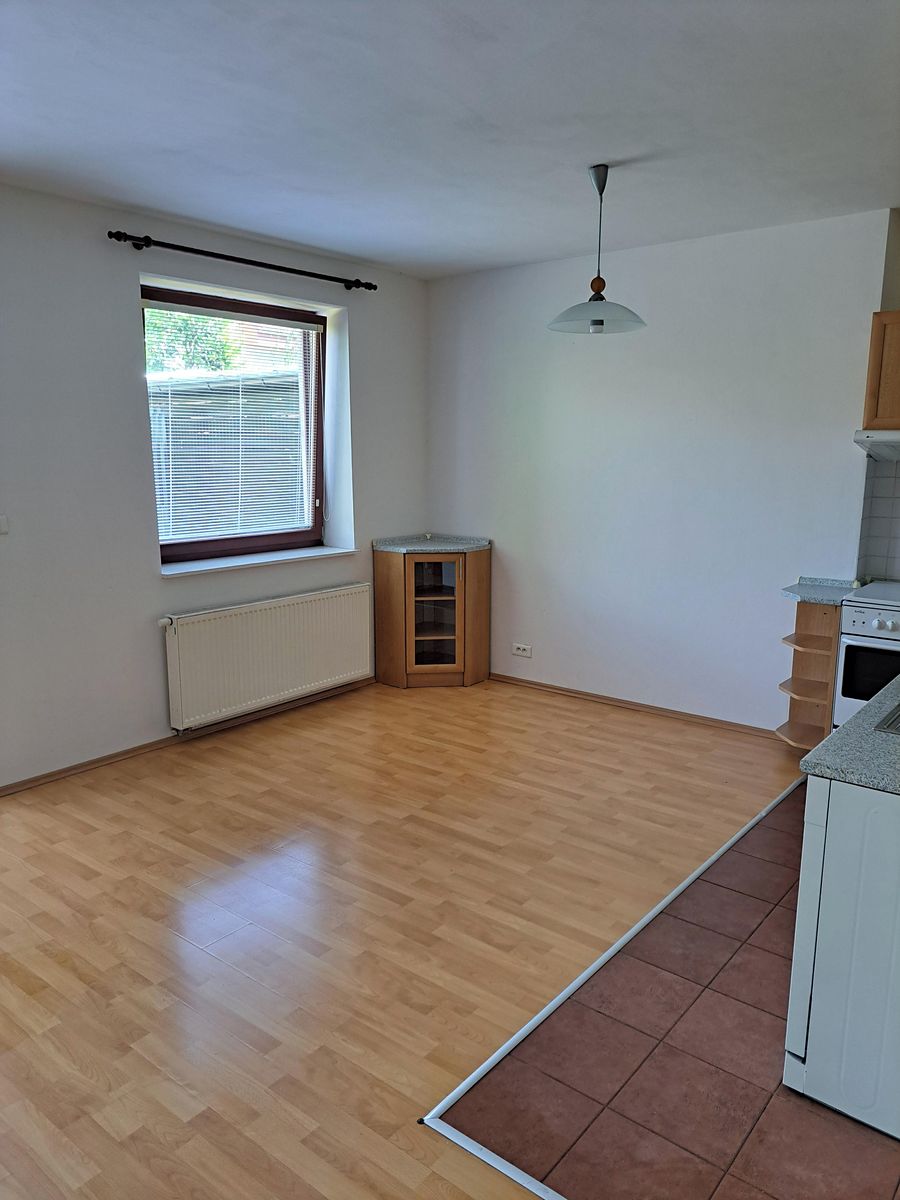 Pronájem rodinného domu 125 m², pozemek 212 m² – fotografie 2