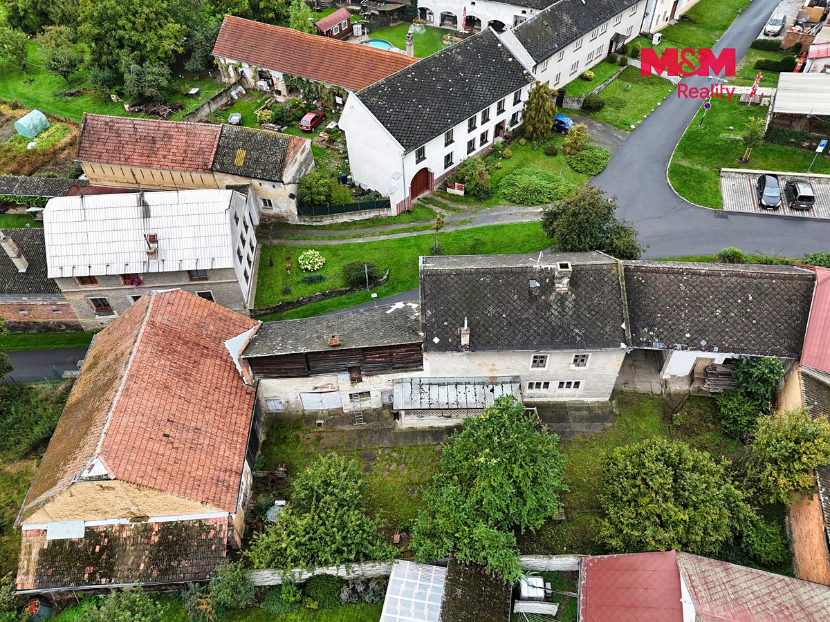 Prodej rodinného domu 143 m², pozemek 1153 m² – fotografie 2