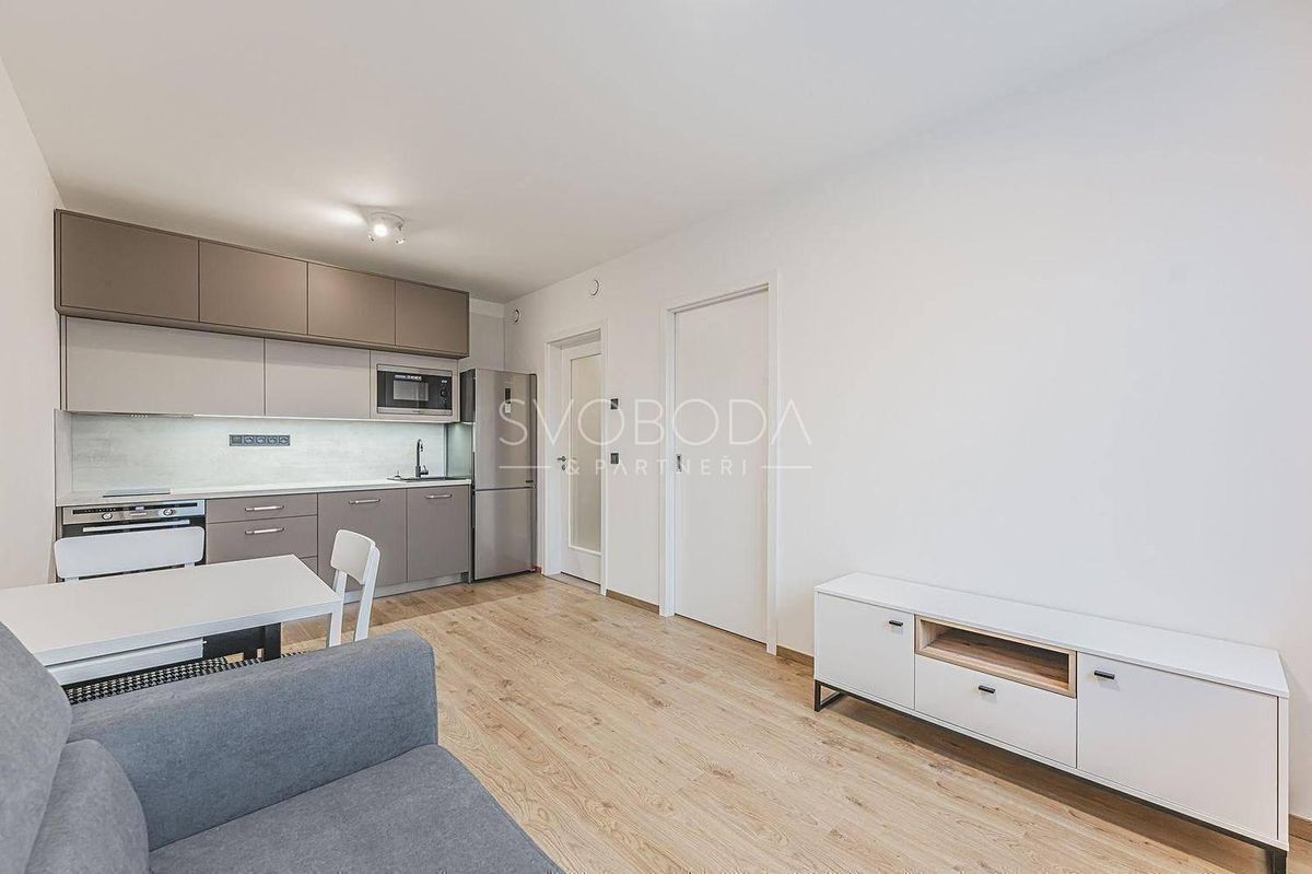 Pronájem bytu 2+kk 39 m² – fotografie 5