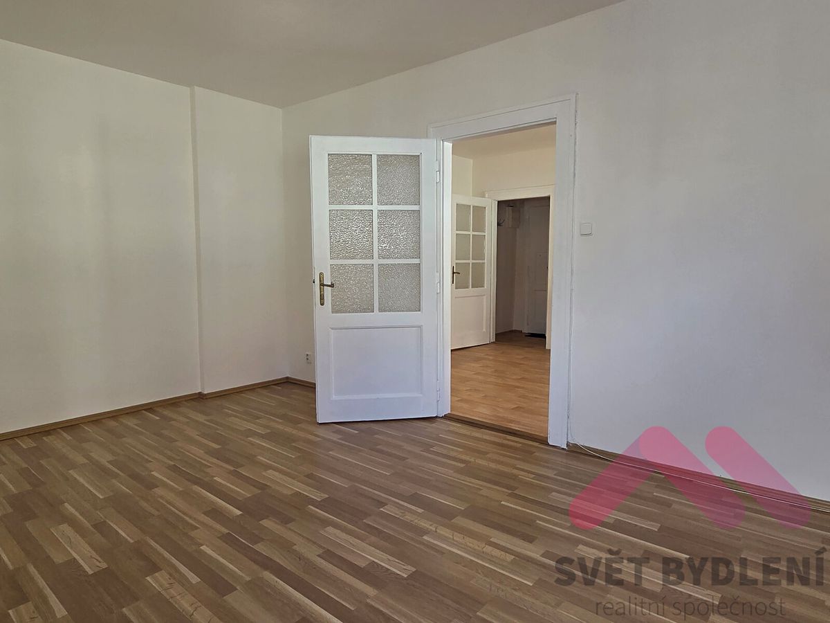 Pronájem bytu 2+kk 38 m² – fotografie 4