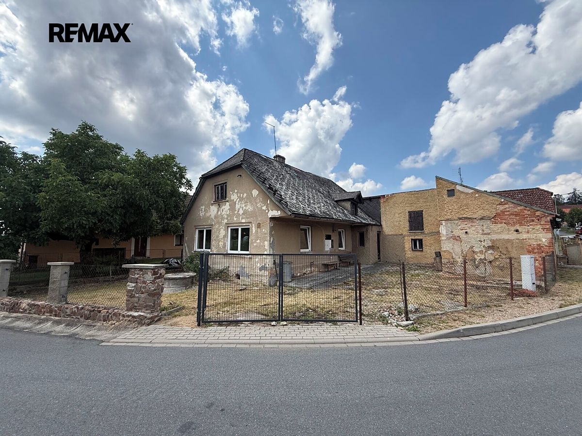 Prodej rodinného domu 90 m², pozemek 279 m² – fotografie 2