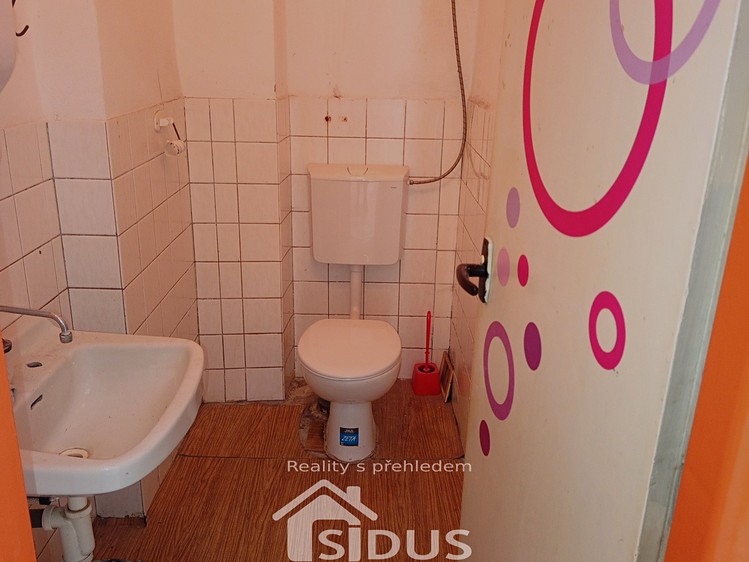 Комерційне приміщення в оренду, 83 м² (8 з 10)