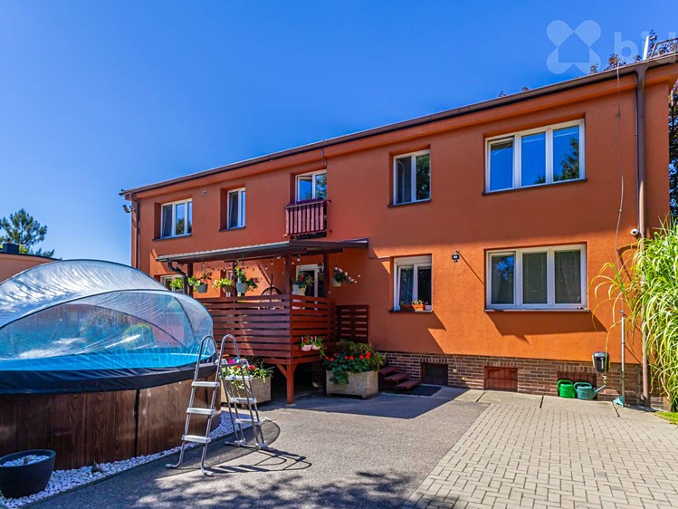 Комерційне приміщення на продаж, 272 м² (1 з 21)