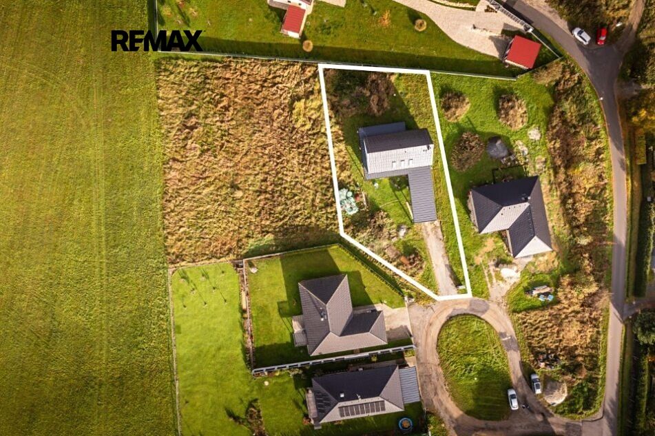 Prodej rodinného domu 160 m², pozemek 1035 m² – fotografie 3