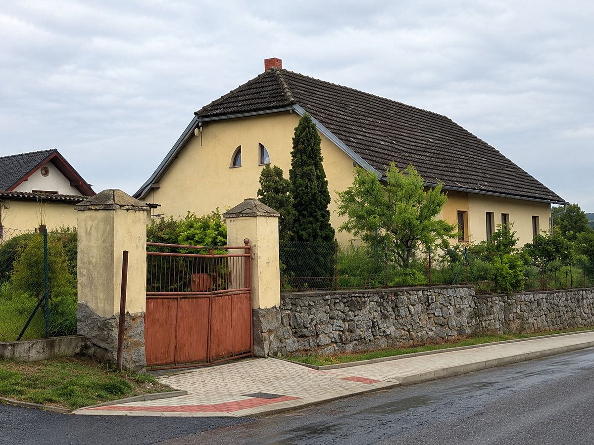 Prodej vícegeneračního domu 180 m², pozemek 1359 m² – fotografie 4