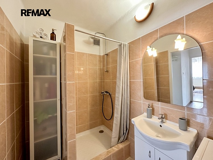 Квартира 4+kk на продаж, 72 м² (10 з 13)