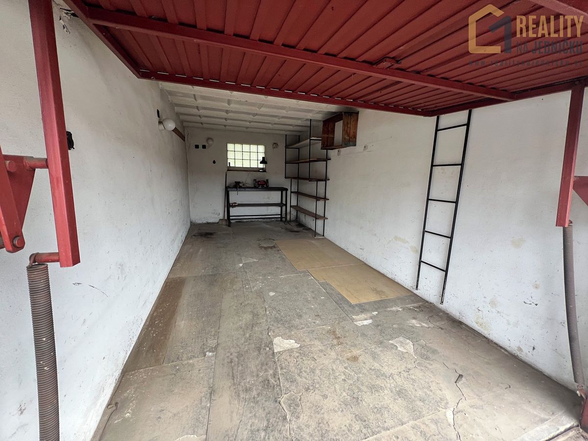 Pronájem garáže 22 m² – fotografie 3