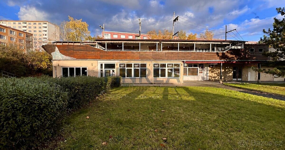 Prodej komerční nemovitosti 683 m² – fotografie 2