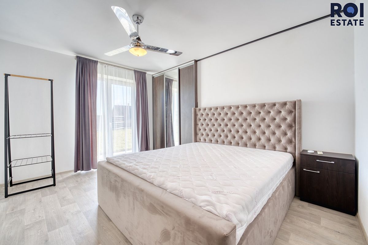 Pronájem bytu 4+kk 113 m² – fotografie 3