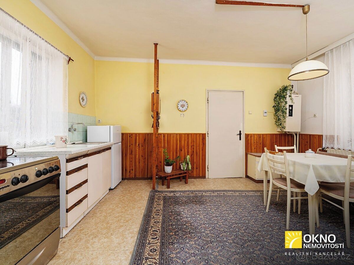 Prodej rodinného domu 120 m², pozemek 817 m² – fotografie 3