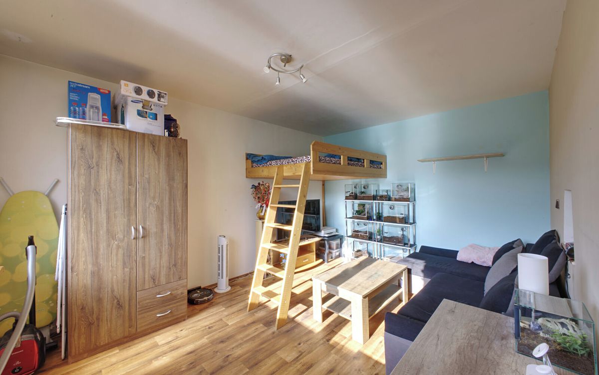 Pronájem bytu 1+1 37 m² – fotografie 2