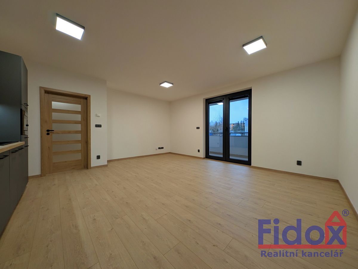 Pronájem bytu 2+kk 48 m² – fotografie 4