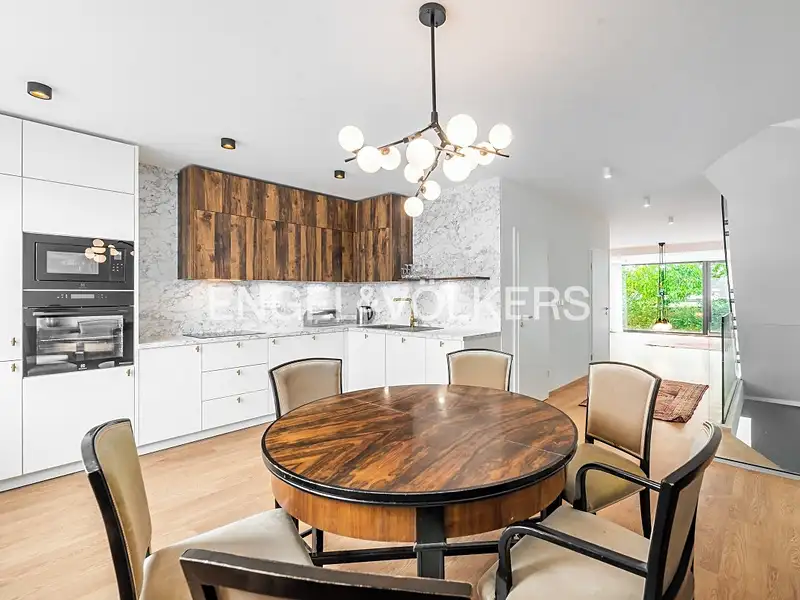 Pronájem vily 165 m², pozemek 120 m², Praha – náhled fotky 3