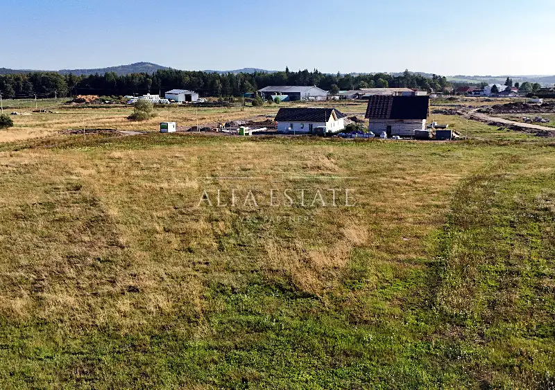 Prodej stavebního pozemku 1060 m², Kolová – náhled fotky 3