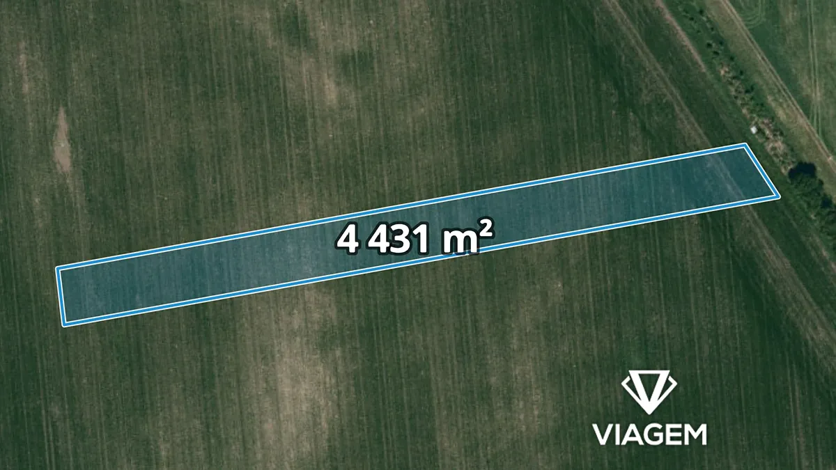 Prodej podílu 3/8 pole 1661 m²
