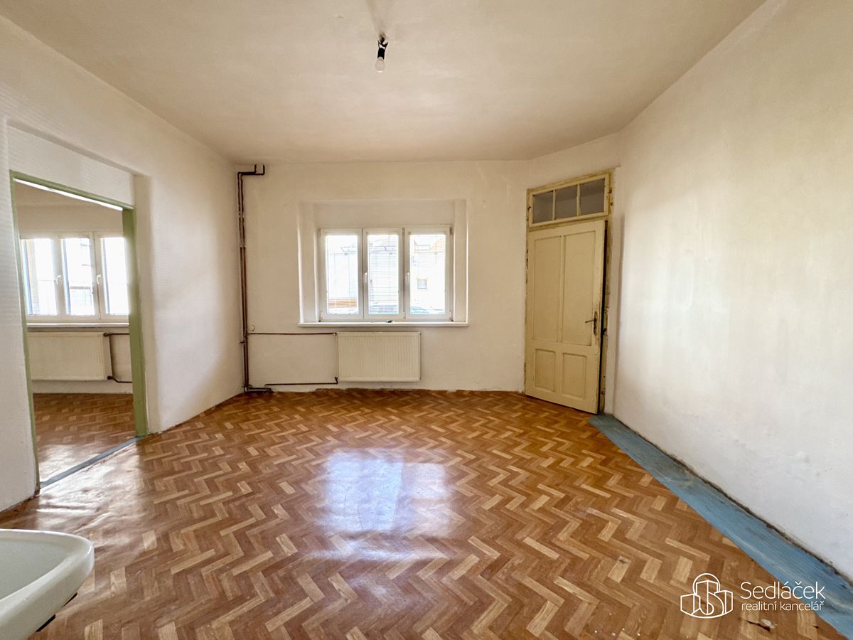 Prodej rodinného domu 150 m², pozemek 164 m² – fotografie 2